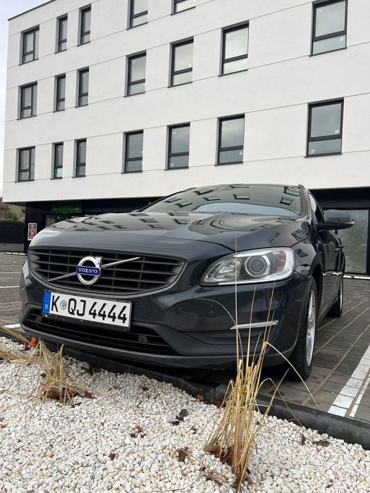 Volvo V60 Kamera cofania , isofix , bi-xenony