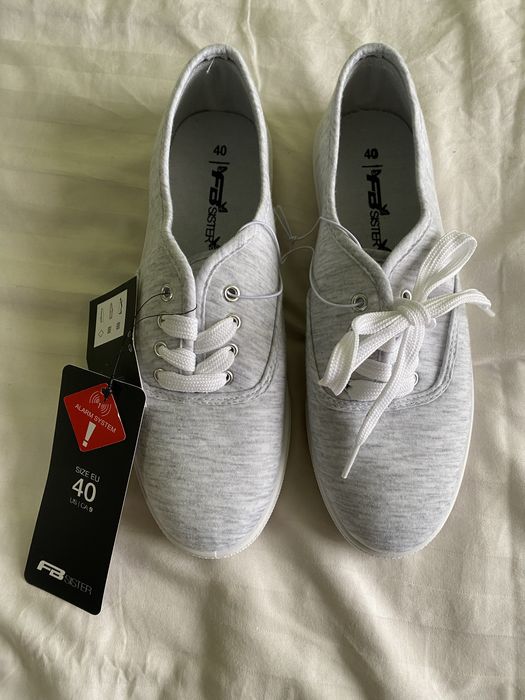 Кеди сірі класичні