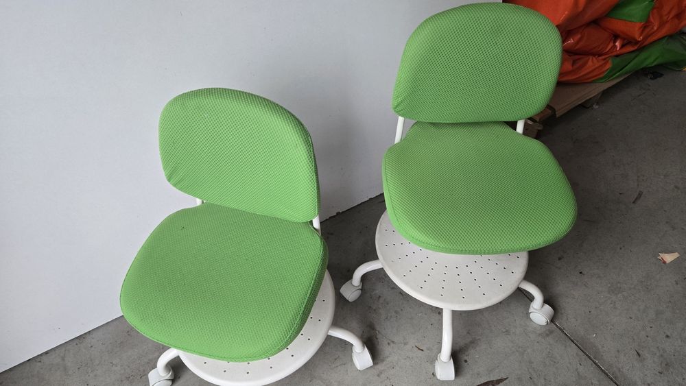 Krzesło biurkowe Ikea VIMUND odcienie  zielony