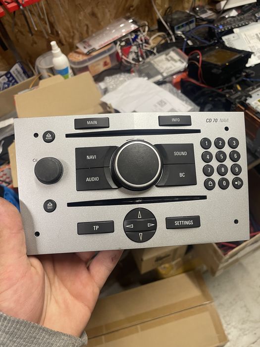 Radio cd70 navi z aux i Bluetooth + wyswietlacz + ramka