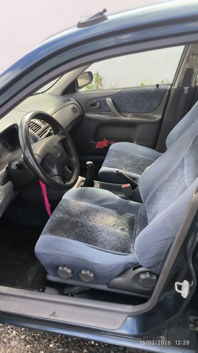 Vendo Mazda 99 323