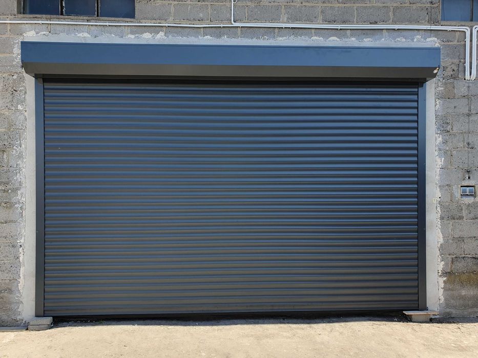 Brama rolowana Pa 77 Antracyt 250x200