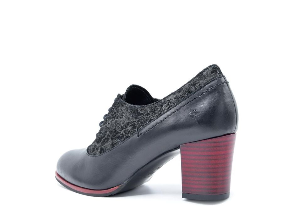 Шкіряне взуття. Весна. Осінь. Каблук. Туфлі жіночі. Елегантне взуття