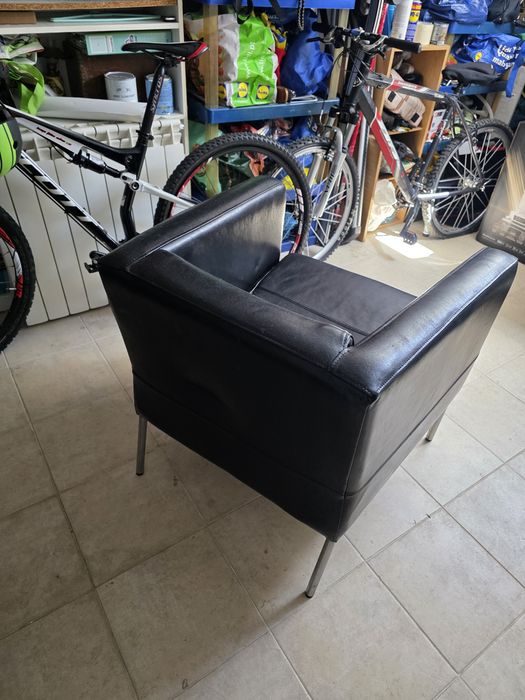 Sofá de sala em pele