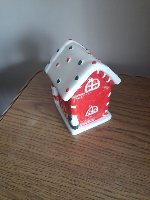 Ozdobna świeczka ceramika domek