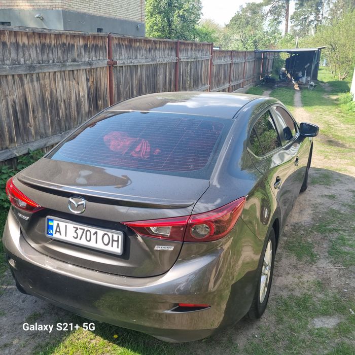 Продам Мазду 3 1.5литра. 2014 год Офіційну Автомат