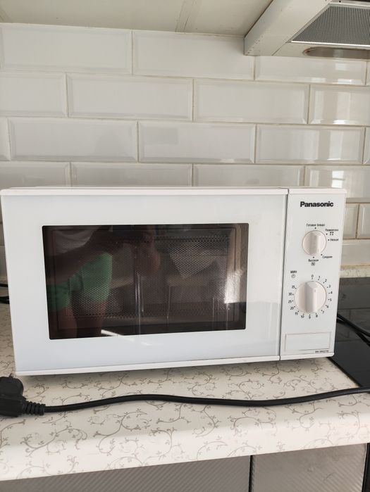 Мікрохвильова піч Panasonic