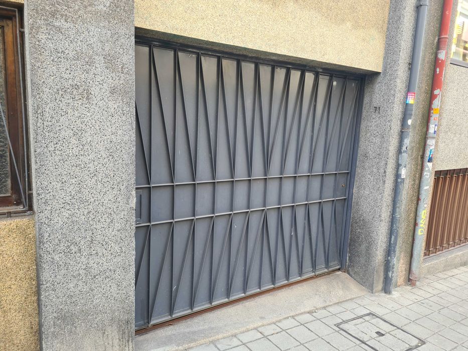 Venda de lugar de garagem em Porto