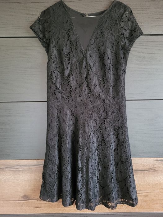 Czarna koronkowa sukienka mohito