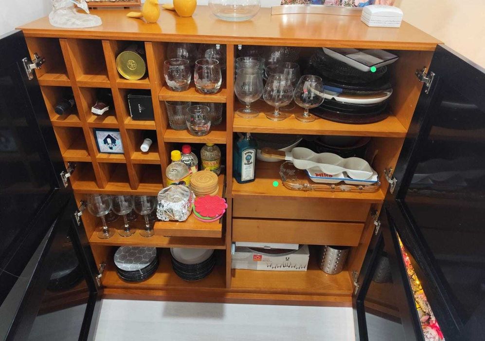 Móvel Aparador Sala (com bar)