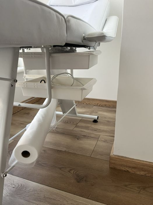 Кушетка, Косметологічна кушетка лежак