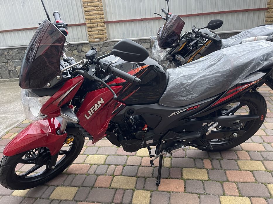 Мотоцикл 2025 Lifan kp200
