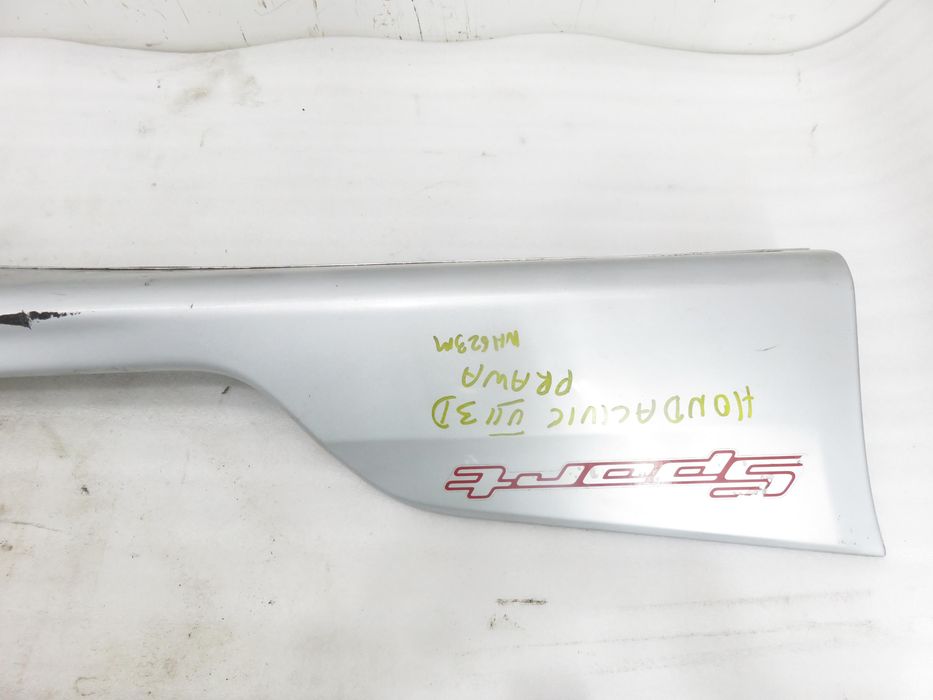 Listwy Progowe Honda Civic VII 3d 71850s5t 71800s5t Nh623m