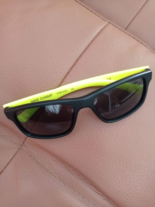 Okulary przeciw-słoneczne