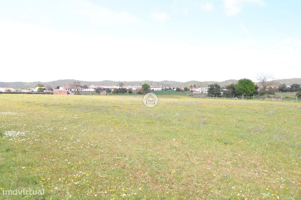 Terreno Rústico Urbanizável com 11.750 m2, Localizado em Motrinos em d