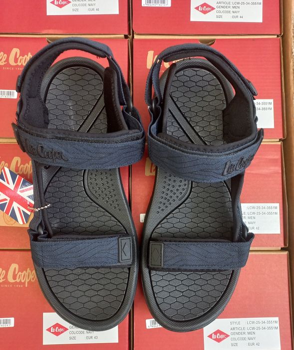 Чоловічі сандалі lee cooper