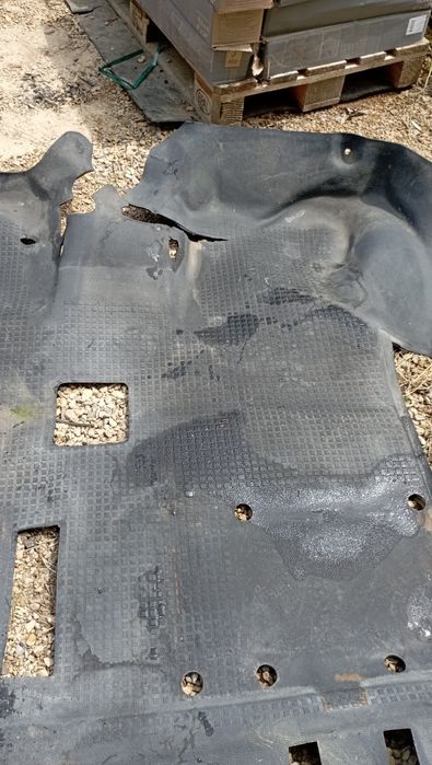 VW T4 transporter wykładzina kabiny  gumowa