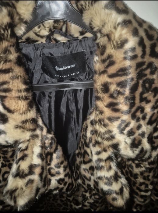 Vendo sobretudo pêlo sintético stradivarius