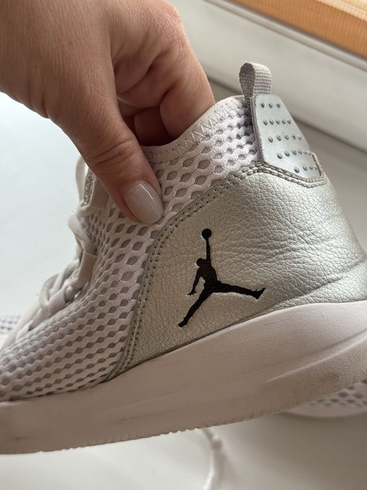 Кросівки Jordan 39 розмір