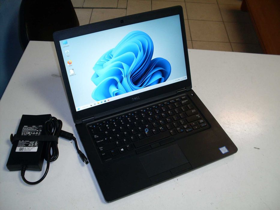 Laptop Dell Latitude E5590 i5-8350U, 16GB RAM, SSD 256 GB 15,6" Win 11