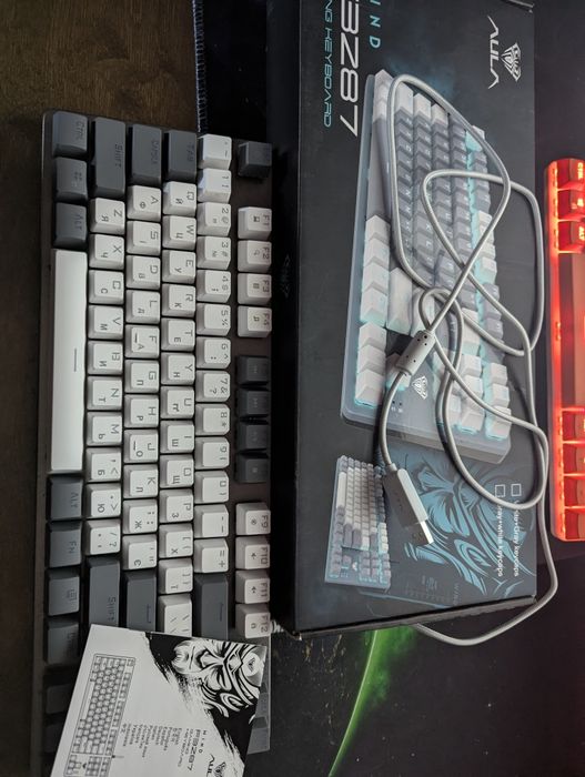 Aula f3287 gaming keyboard (голубі світчі 75%)