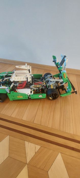 Lego technic wyścigówka  42039