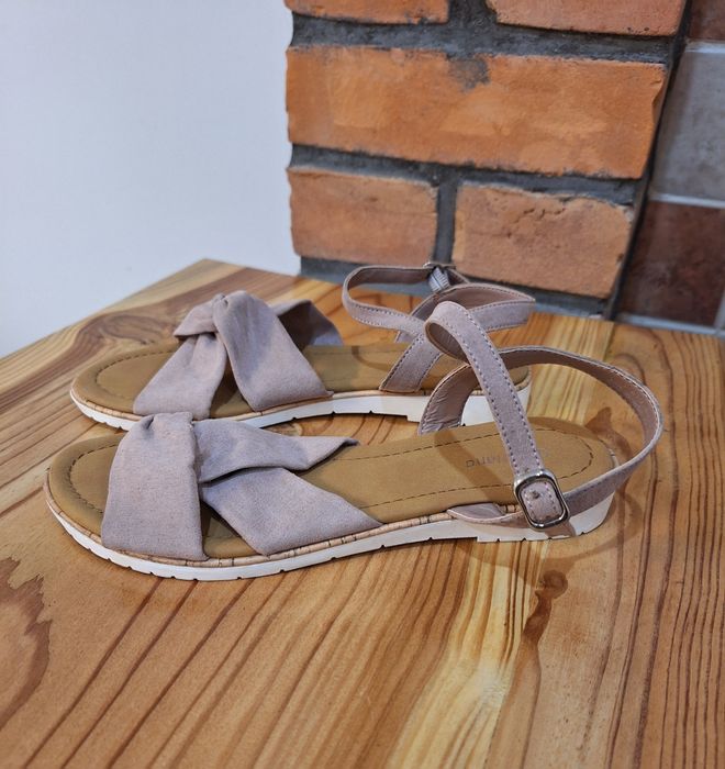 Sandały płaskie rozmiar 36