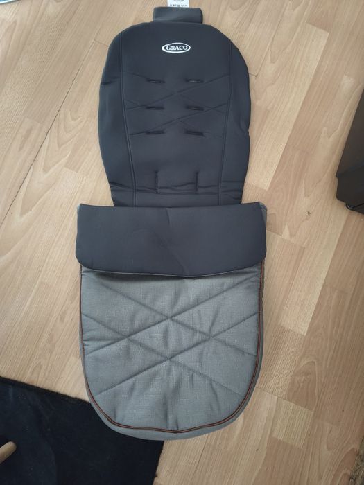 Wózek spacerowy Graco Near2Me Szary