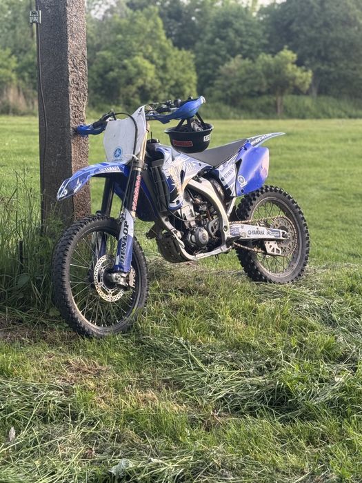 Продам мотоцикл Yamaha yz250