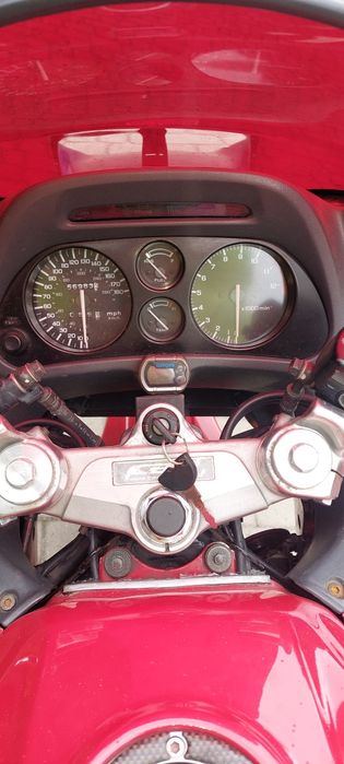 Honda cbr 1000f dual