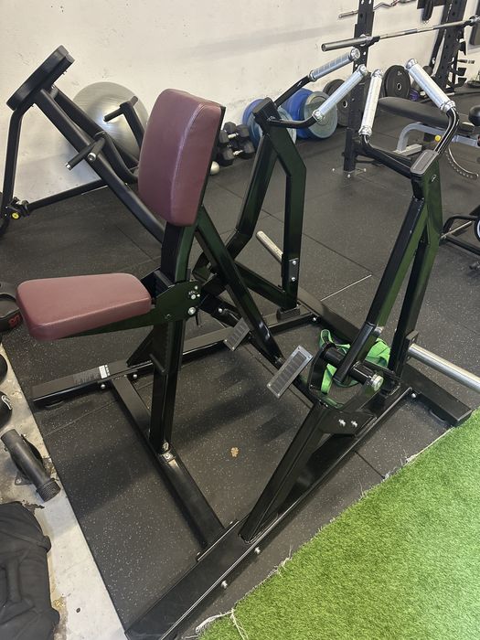 Remada isolateral musculação