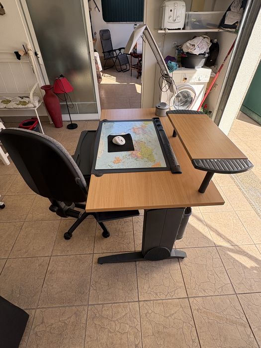 Secretaria de escritorio como nova + cadeira+ candeeiro