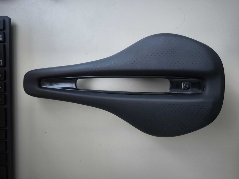 Siodełko Rowerowe - Bontrager VerseComp 135mm -  Komfortowe, Wycięte