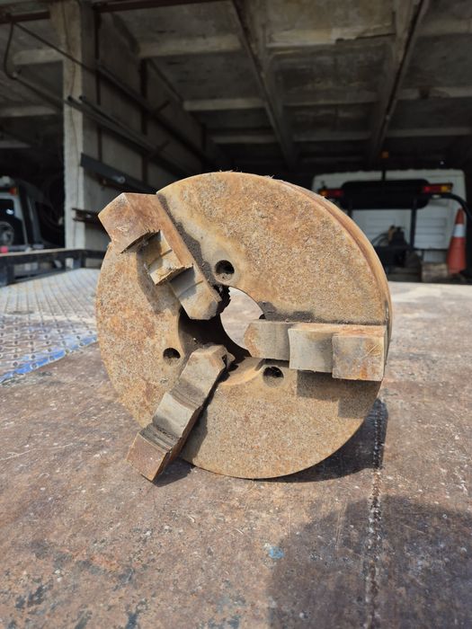 Патрон токарний 3-кулачковий Ø200 мм (самоцентруючий)