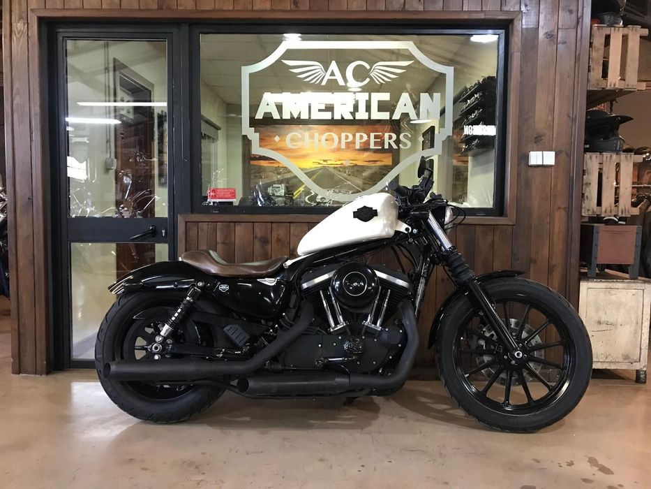 Harley-Davidson Sportster XL 883 Iron