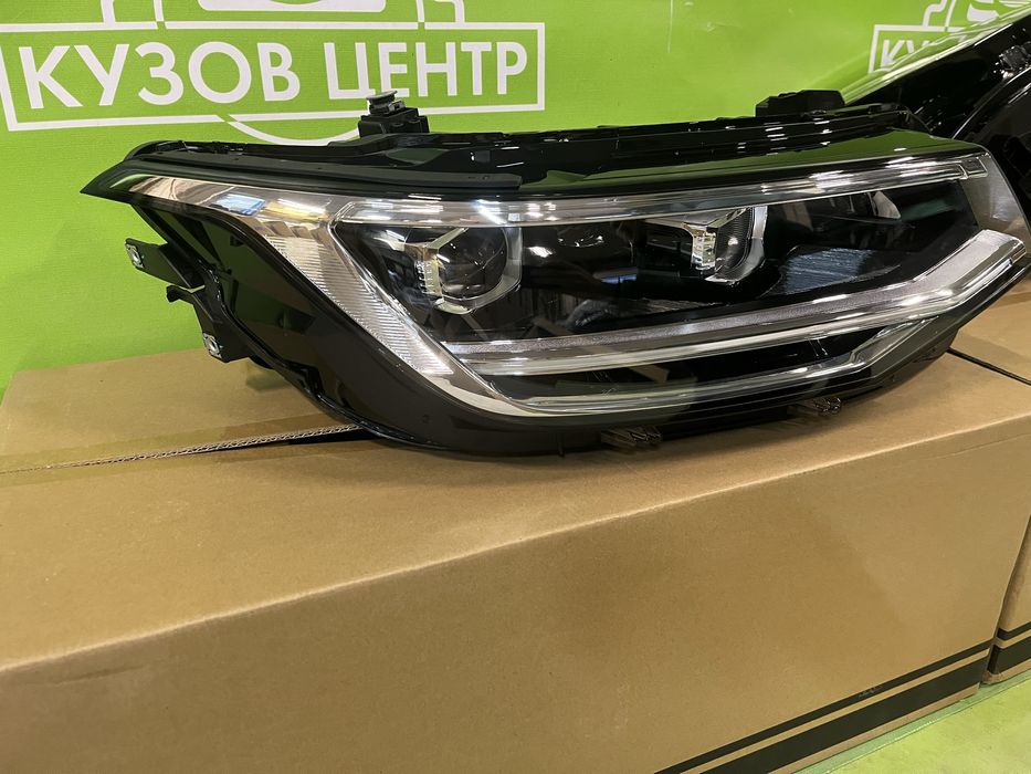 Фара левая + правая  VW Tiguan II 2020-2024 тигуан фары с блоками