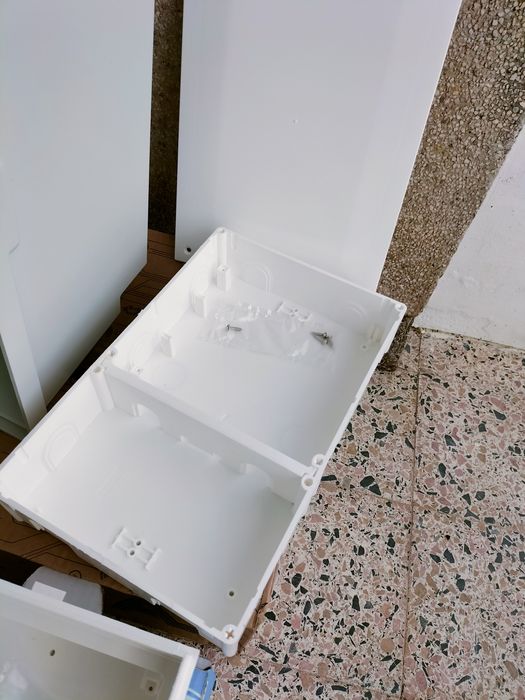 3 caixas - material eléctrico