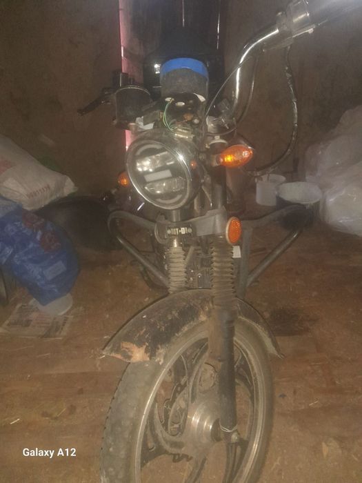 Продаю Mustang 125