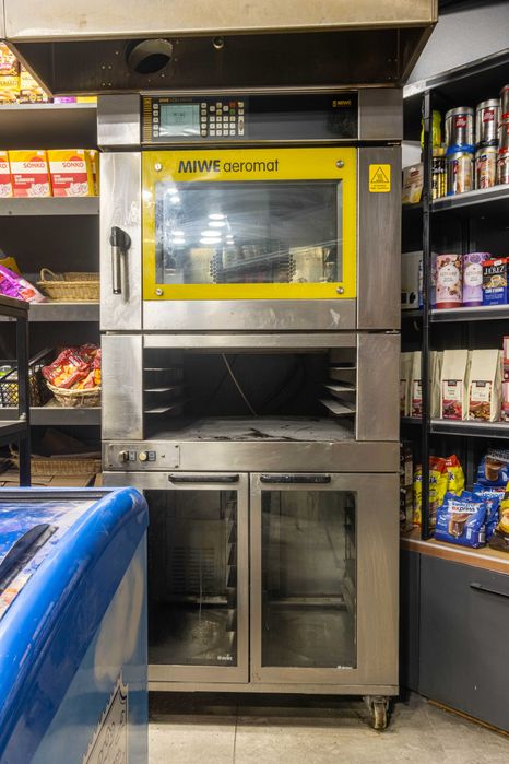 Приміщення Комерція Фасадний вхід вул.Драгана ( СИХІВ )