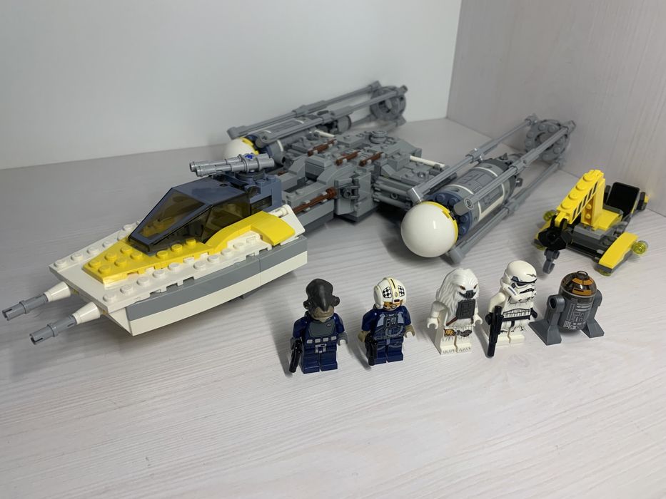 LEGO Star Wars 75172 Y-Wing Starfighter (2017)