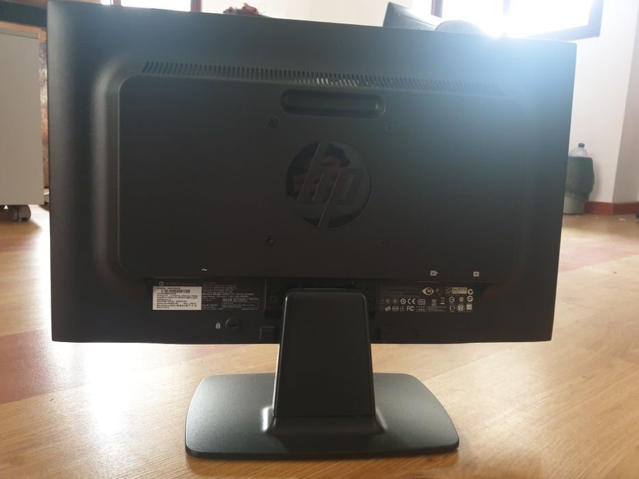HP Compaq LE2002x