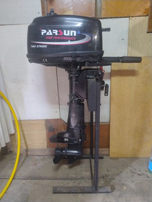 Лодочний мотор парсун 5.8