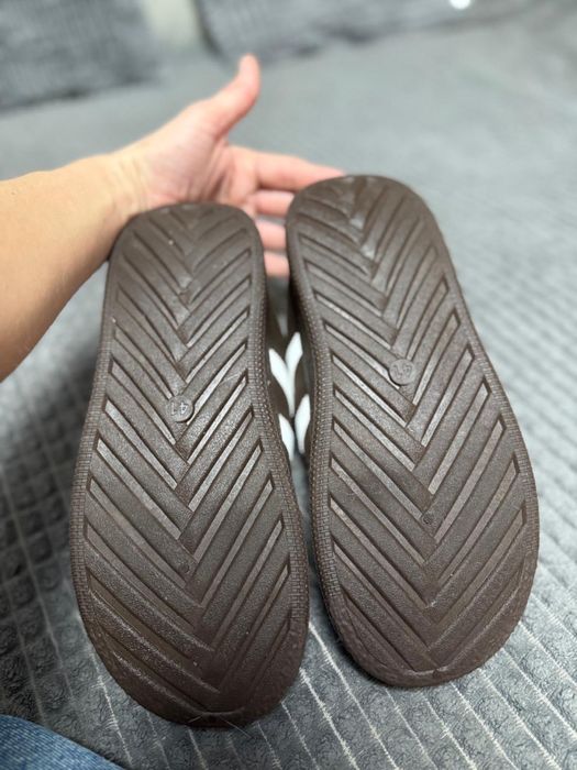 теплі з хутром кросівки