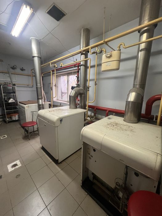 Окреме комерційне приміщення  1170 кв.м., під будь який бізнес.