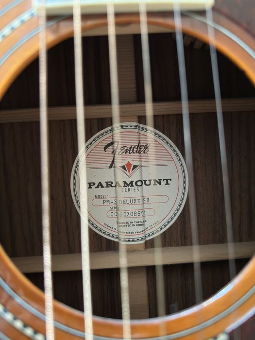 Fender PM-3 Paramount Deluxe SB електроакустична гітара