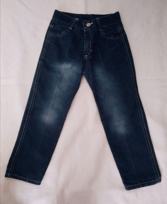 Джинсы для мальчика на 5-9 лет, в хорошем состоянии