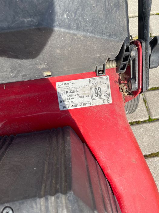 Corta relva elétrico