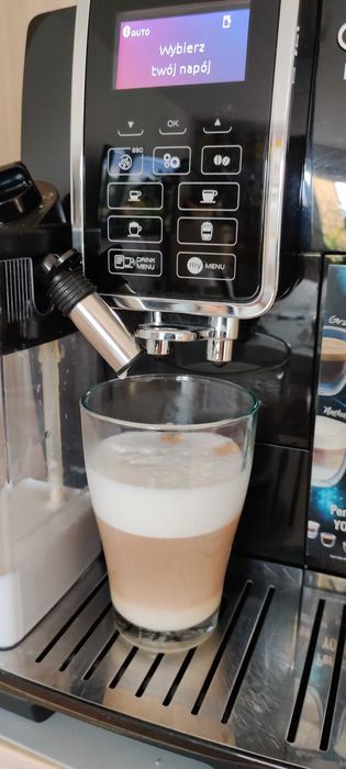Ekspres DeLonghi Dinamica