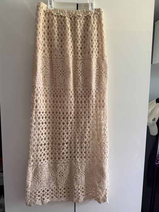 Beżowa ażurowa spódnica maxi w rozmiarze M/L