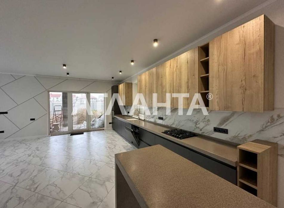 СРОЧНО!!! Дом с ремонтом и АГВ (площадью 167 м2) в Совиньоне/Береговая